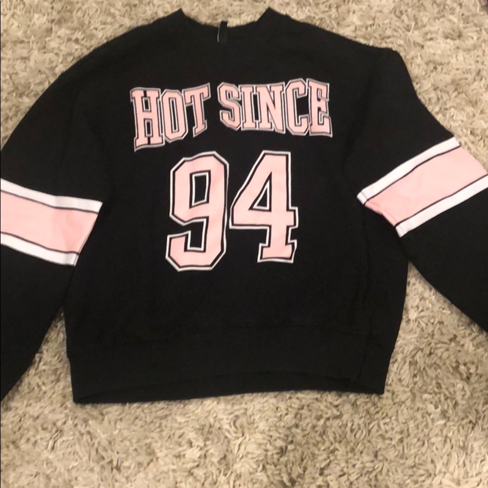 Black Crewneck